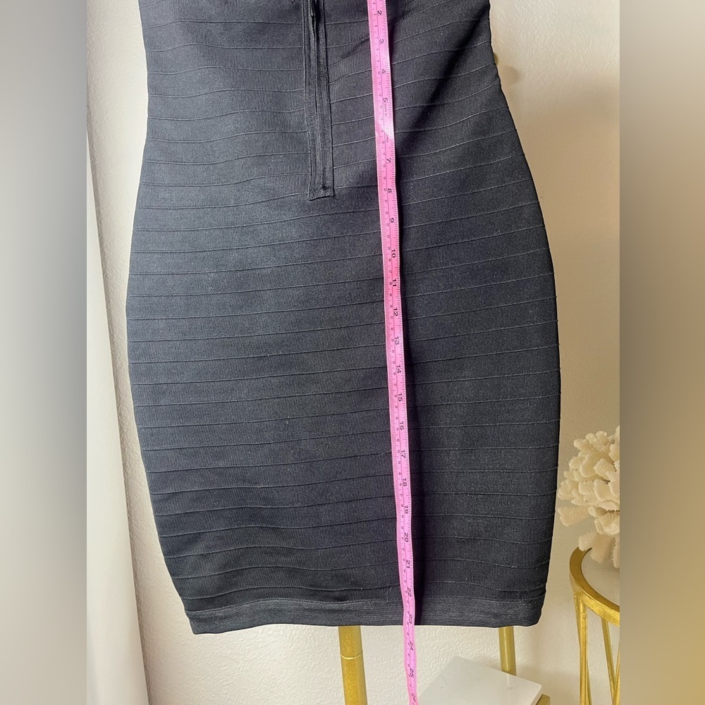 WOW COUTURE STRETCHY BODYCON BANDAGE DRESS W/GOLD SIDE PANELS - Picture 5 of 10